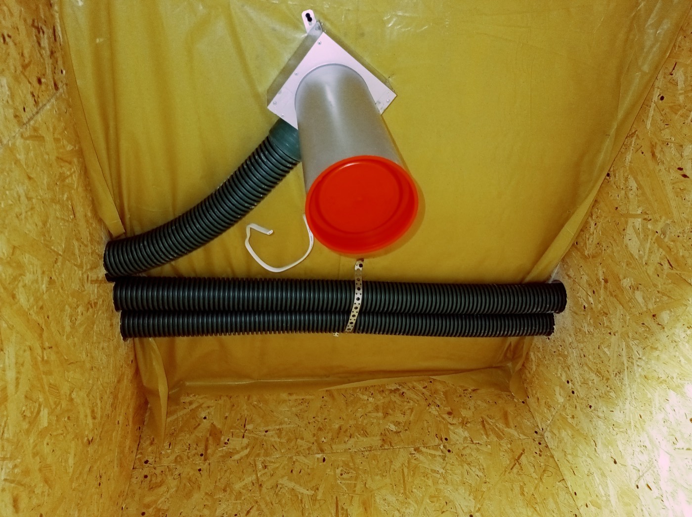 Realizacja instalacji rekuperacji – zdjęcie 14